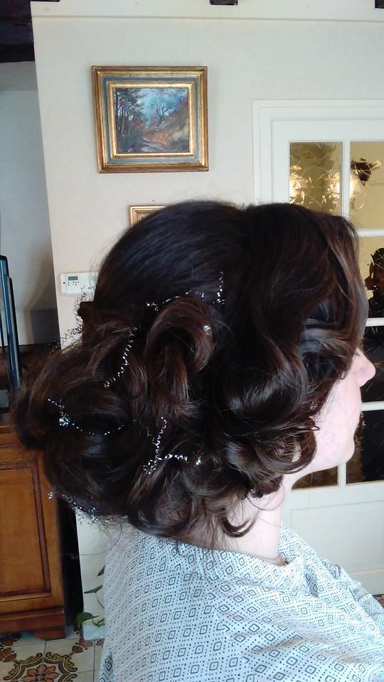 Coiffure à domicile pour un mariage 