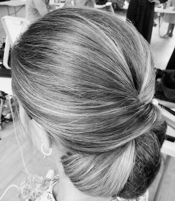 Coiffeuse à domicile Le Haillan
