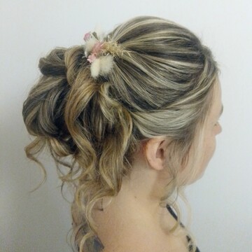 Coiffure mariage à le Haillan